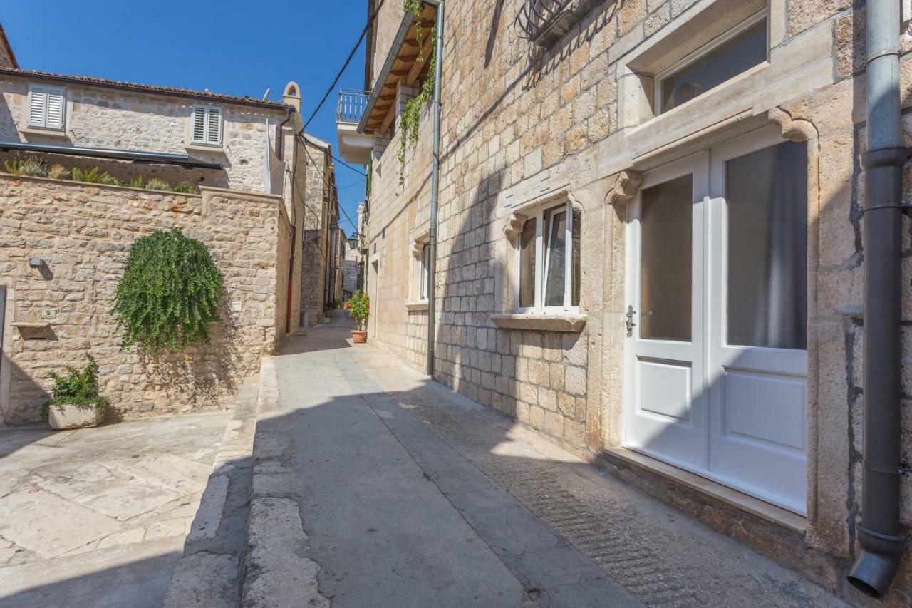 חוואר Old Town Hvar מראה חיצוני תמונה